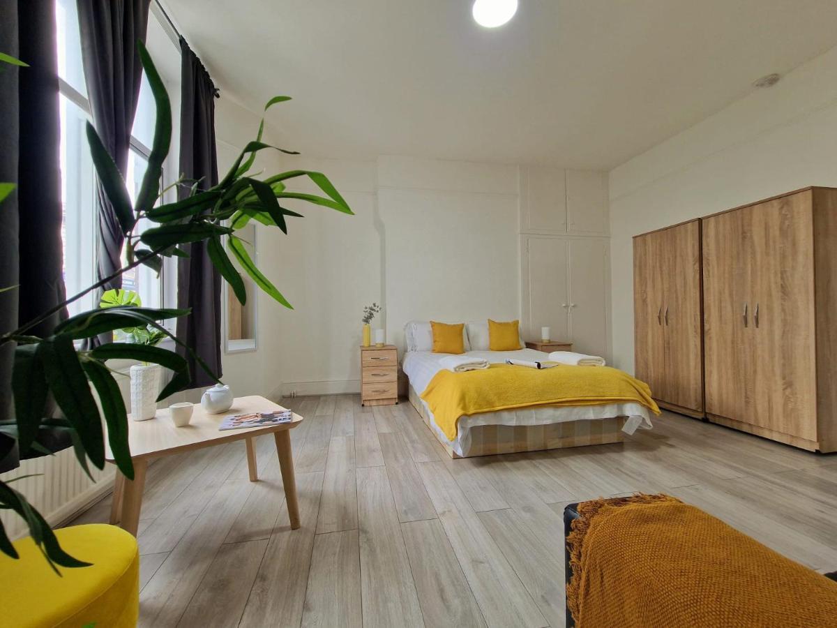 Spacious 4 Bedrooms Apartment For 10 Near Marble Arch Лондон Экстерьер фото
