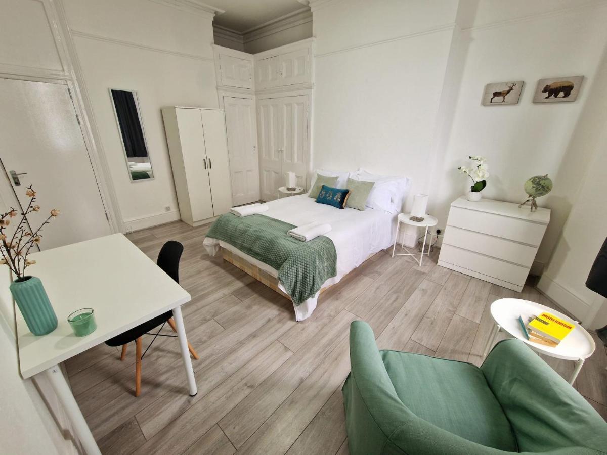 Spacious 4 Bedrooms Apartment For 10 Near Marble Arch Лондон Экстерьер фото
