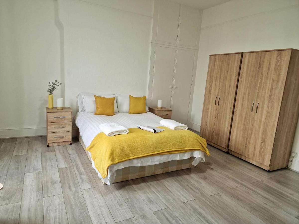 Spacious 4 Bedrooms Apartment For 10 Near Marble Arch Лондон Экстерьер фото