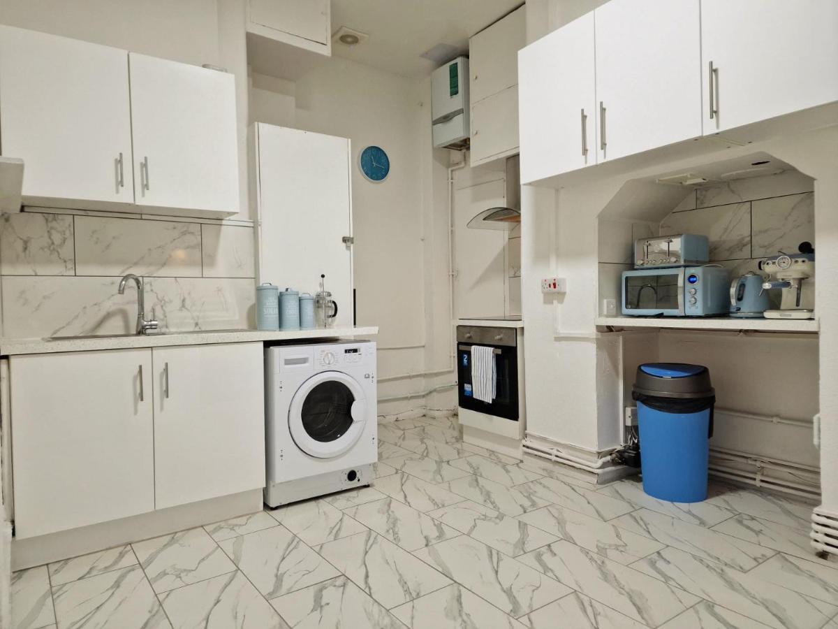 Spacious 4 Bedrooms Apartment For 10 Near Marble Arch Лондон Экстерьер фото